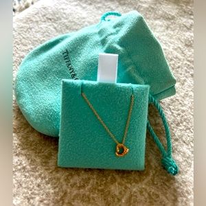 Tiffany & CO.  Open Heart Pendant Necklace. 18K Rose Gold 16”chain.